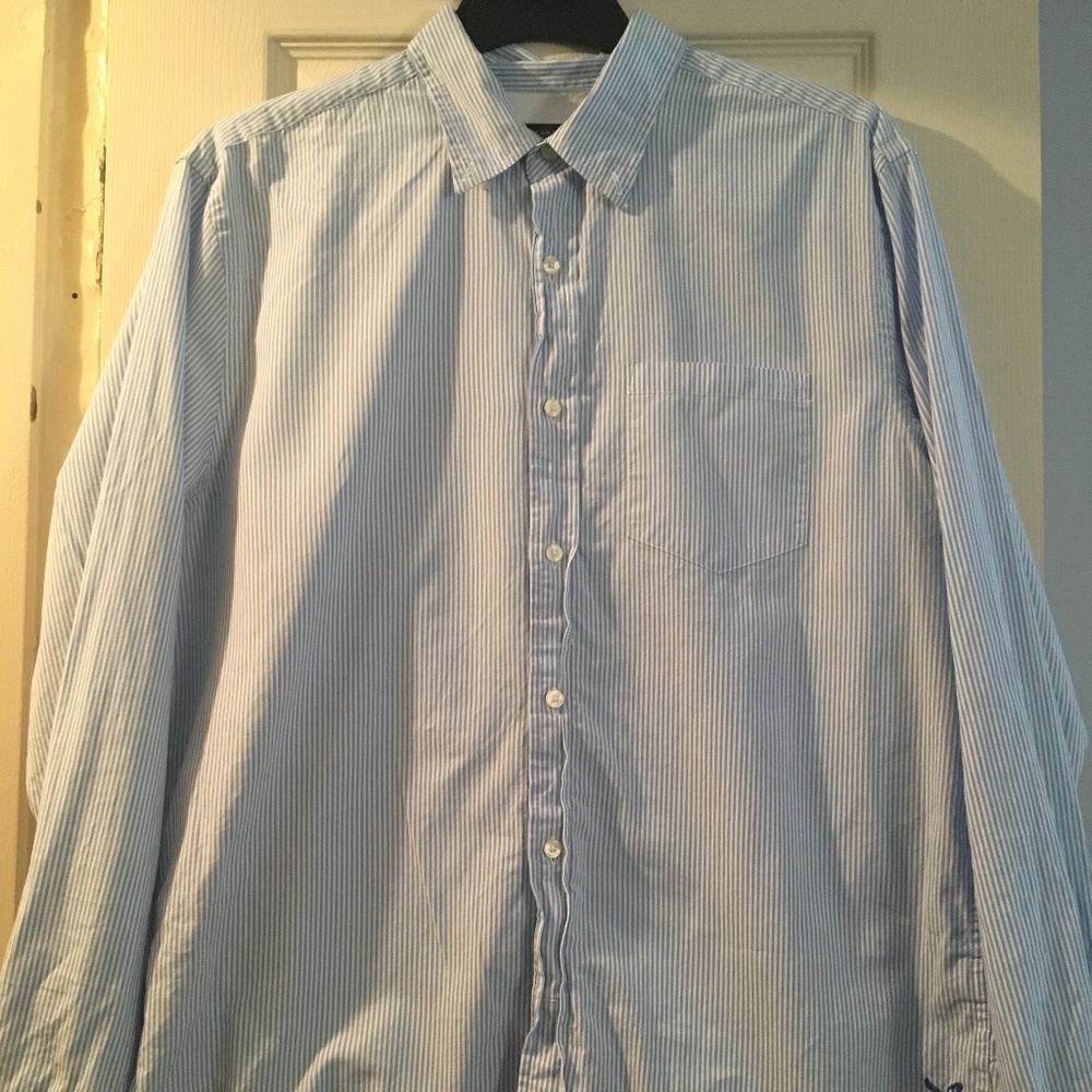 American Eagle Outfitters Athletic Fit dress shirt